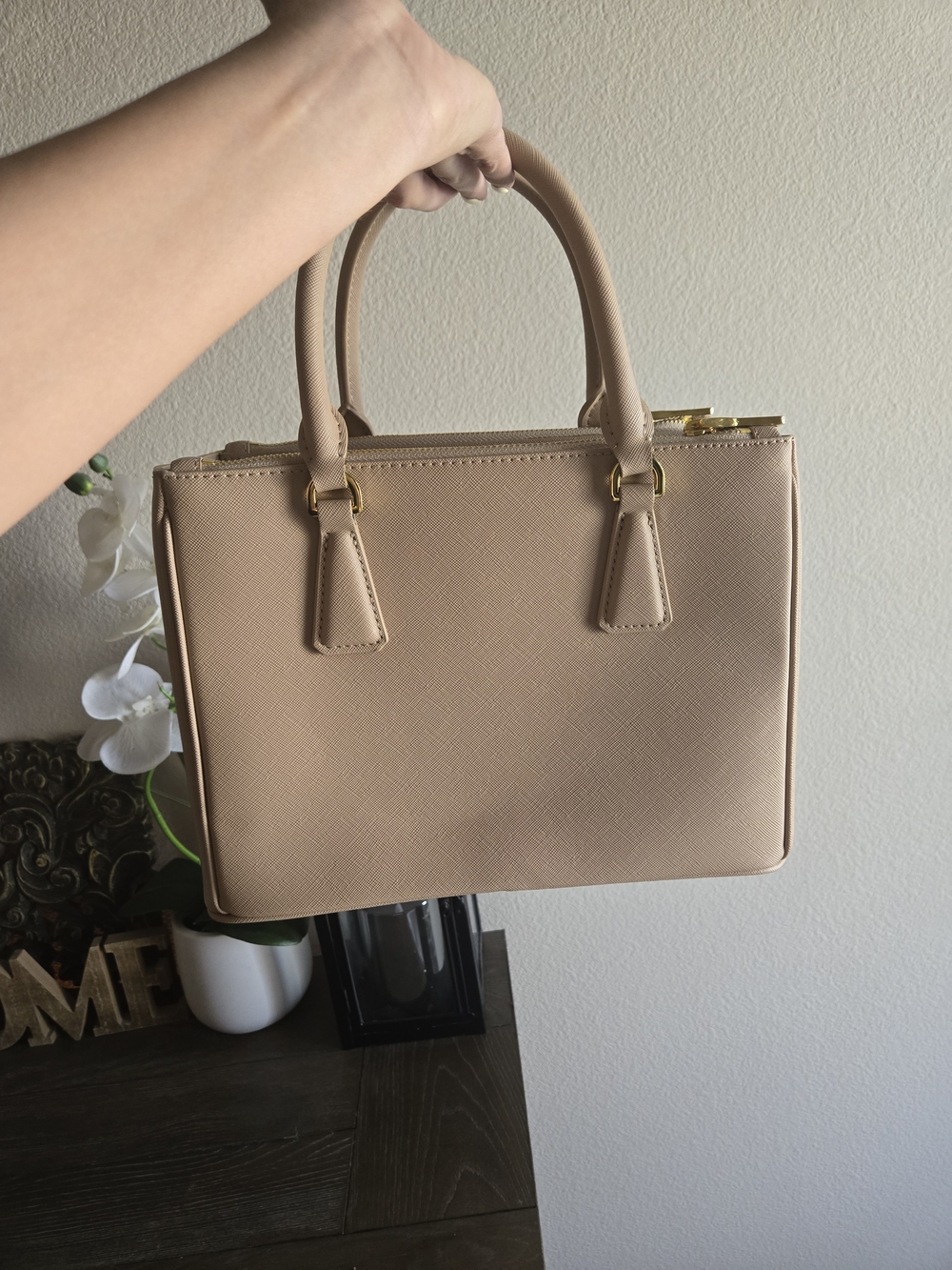 Beige Inspires Saffiano Medium Size Purse - Picture 6 of 9